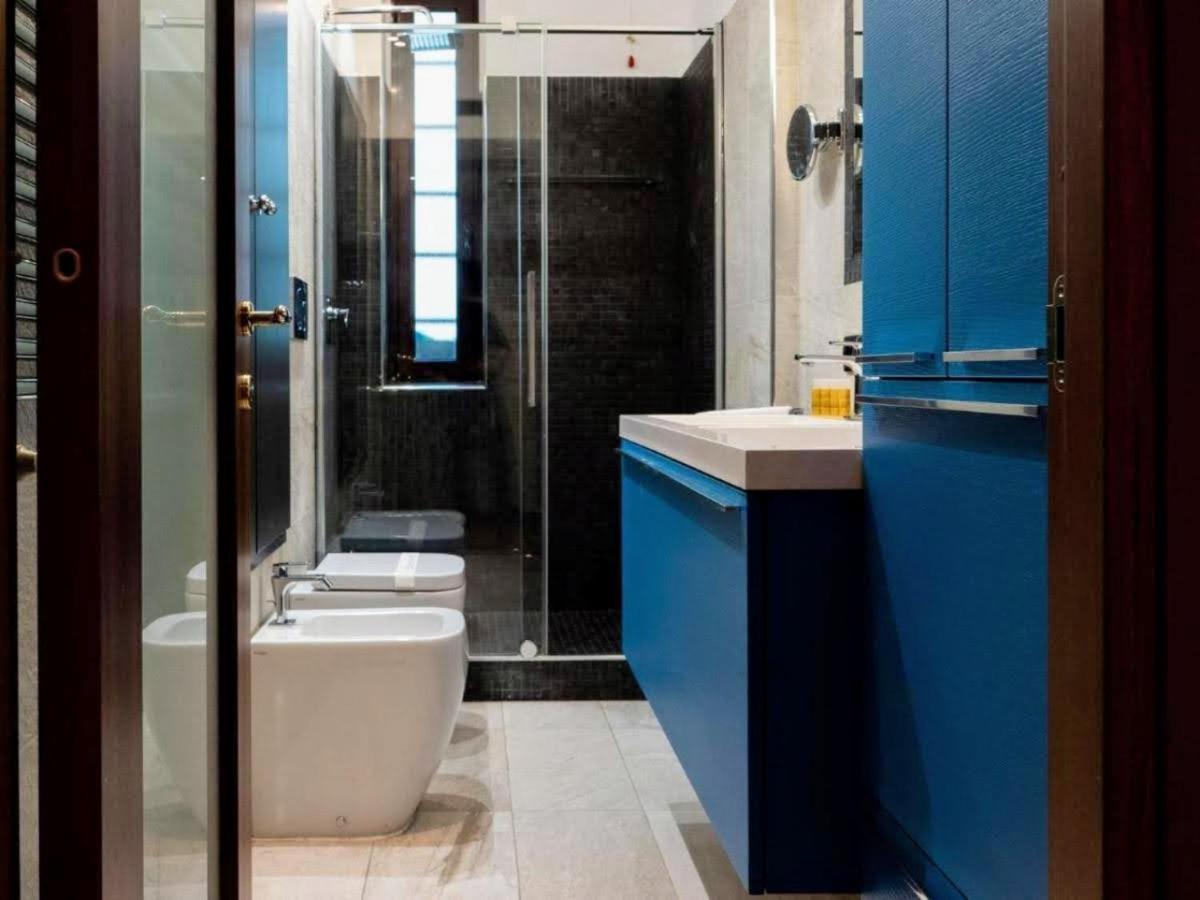 Vfh Stylish Boutique Apartment-City Center Milano Exteriör bild